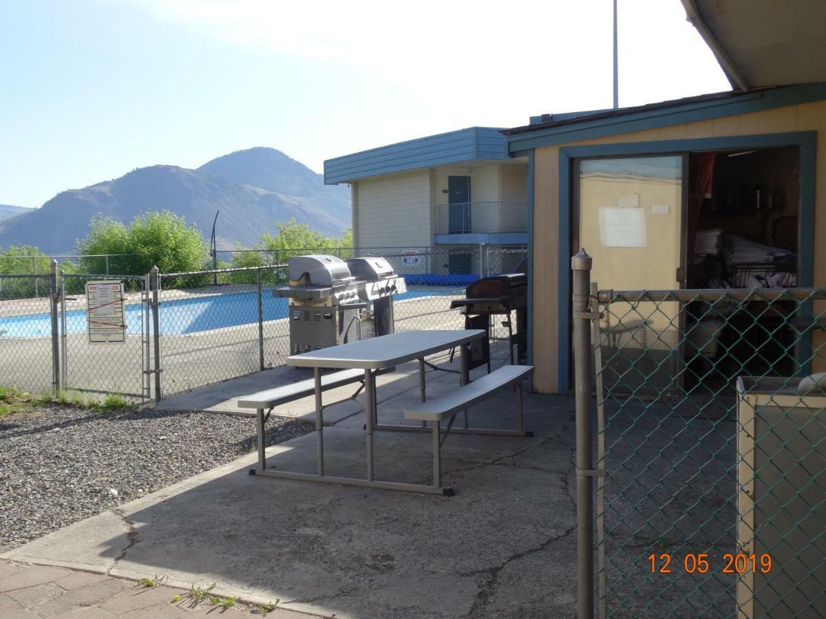 Hospitality Inn Kamloops Buitenkant foto