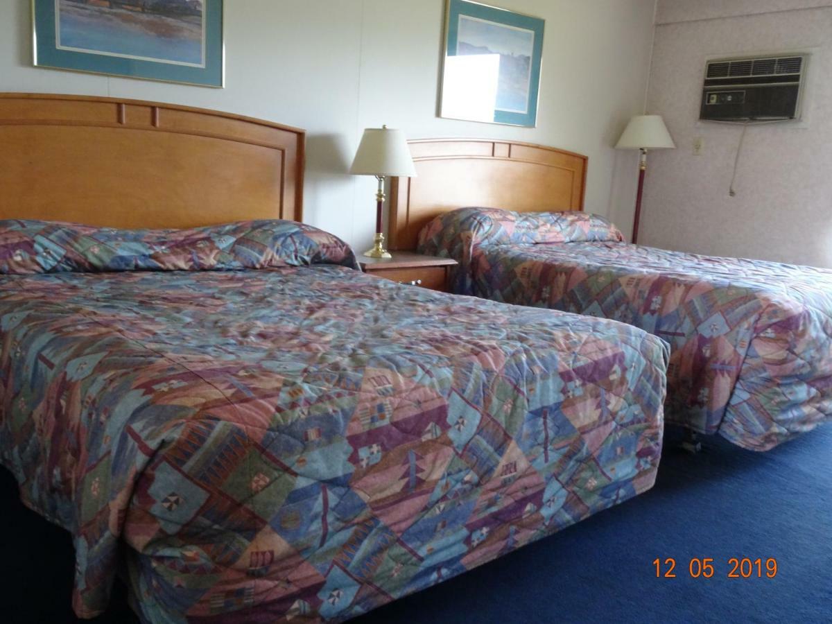 Hospitality Inn Kamloops Buitenkant foto