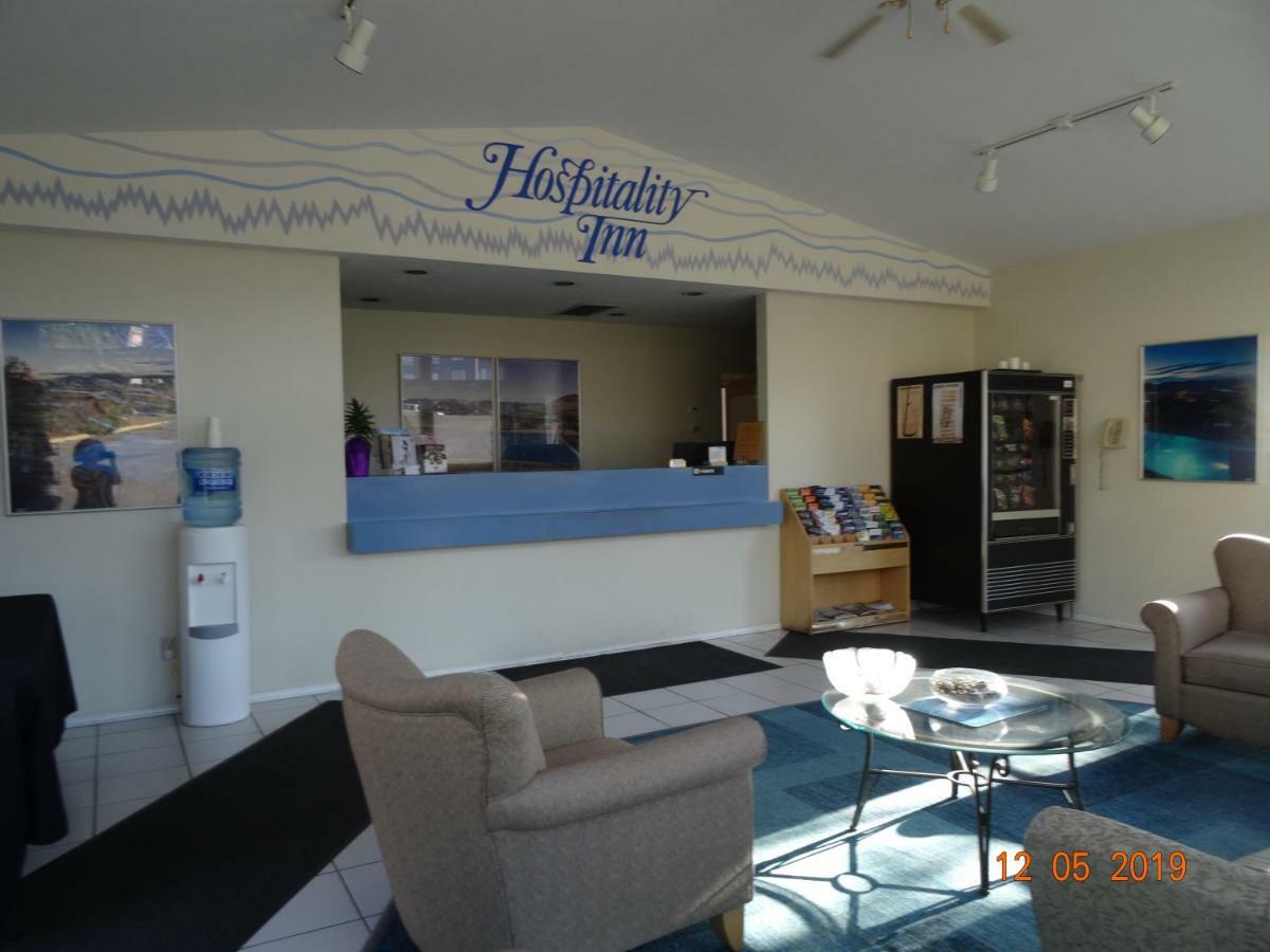 Hospitality Inn Kamloops Buitenkant foto